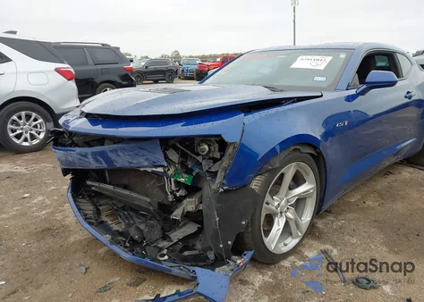 2021 Chevrolet Camaro Rwd Lt1 z USA, uszkodzony, nr VIN 1G1FF1R77M0119242
